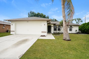 126 SE 7th St Cape Coral, FL 33990